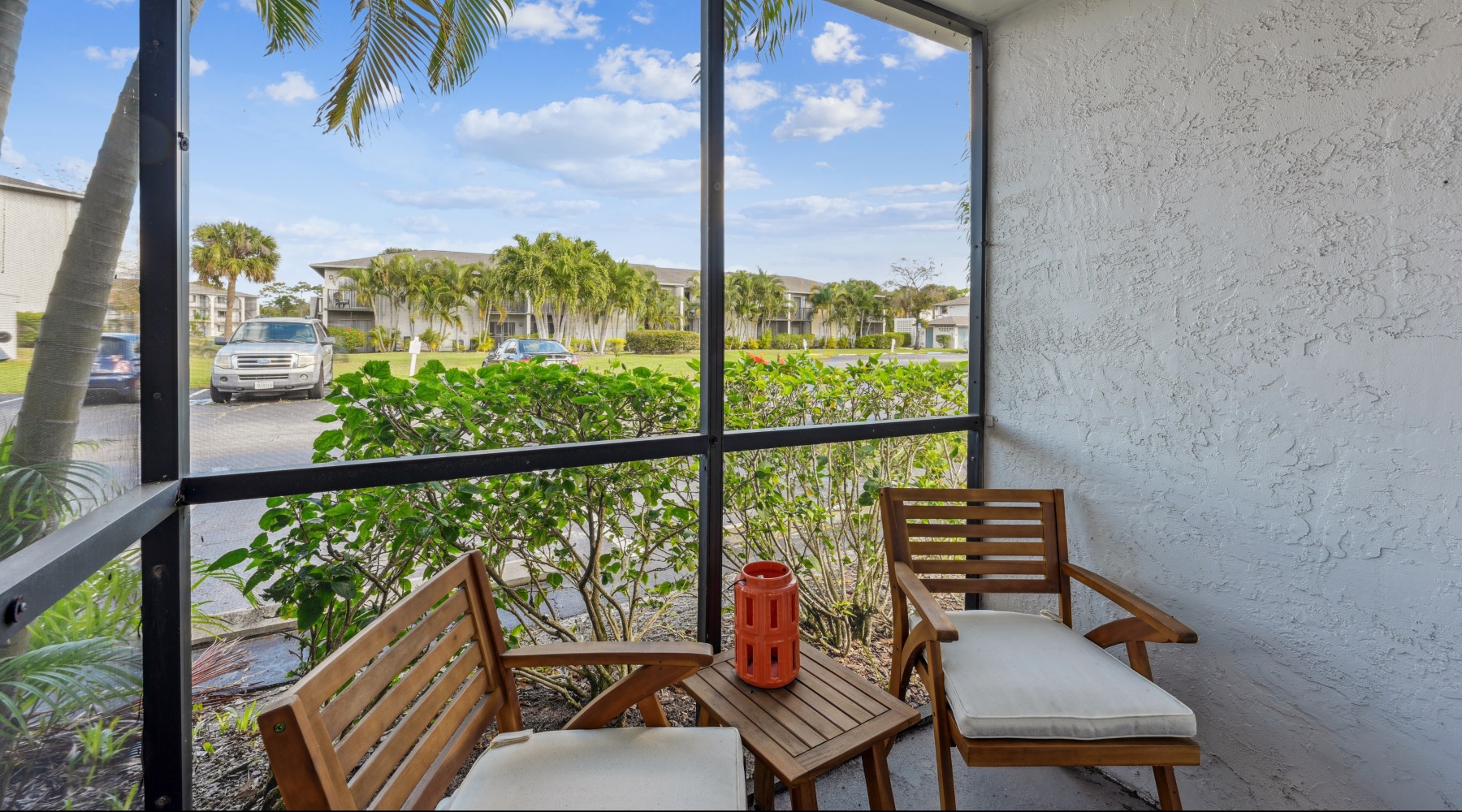 Private Screened-In Patio Private Screened-In Patio